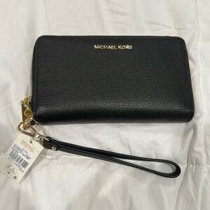 Michael Kors Wallet brand new